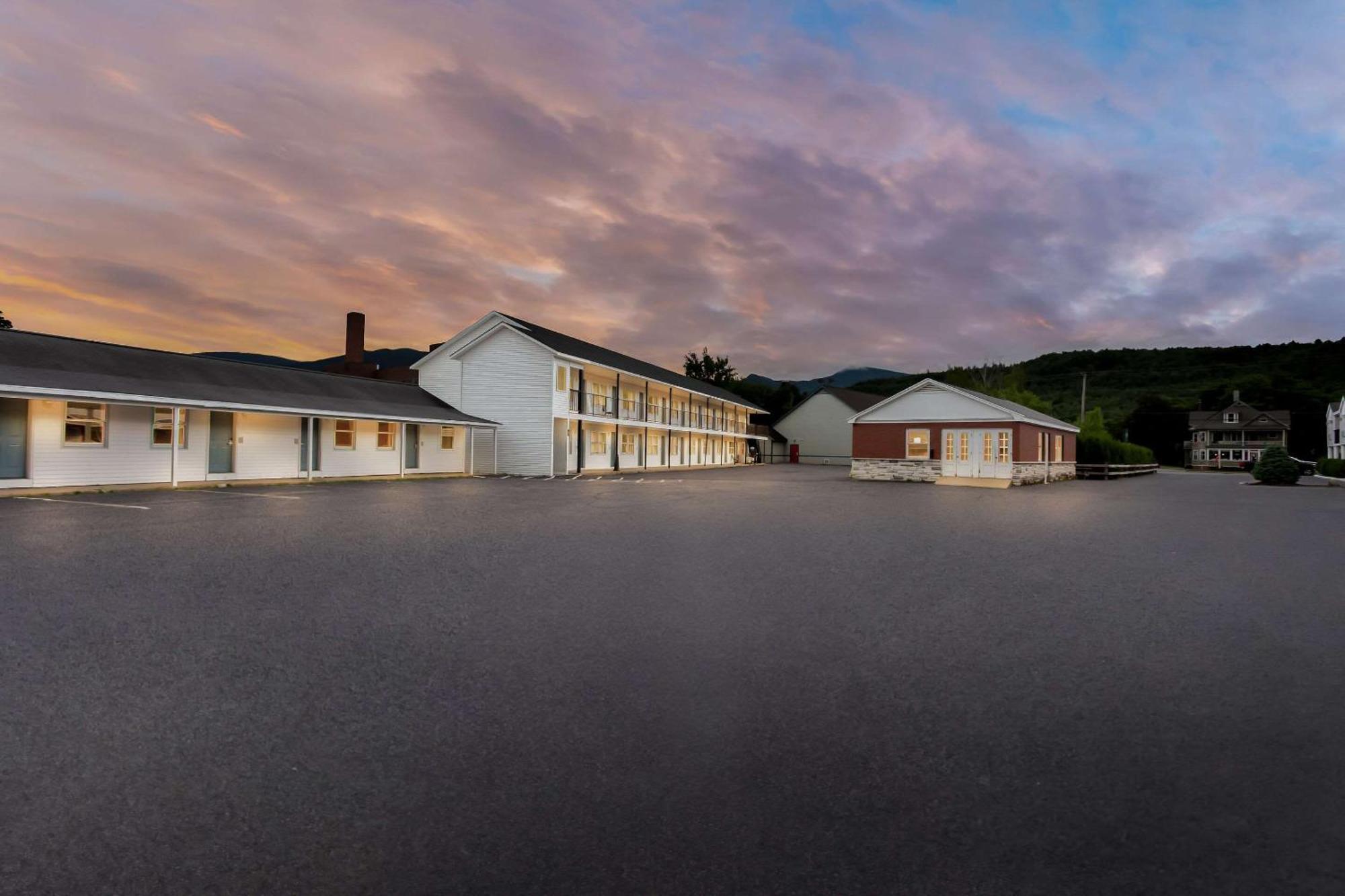Rodeway Inn Gorham Kültér fotó